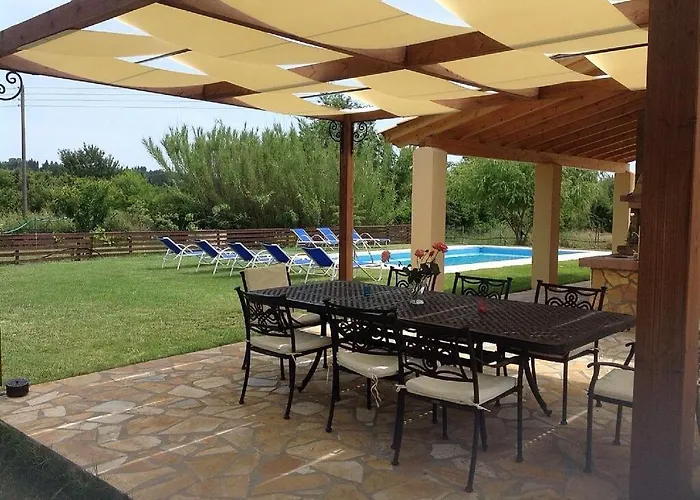 Vilă Chloe With Private Heated Pool
