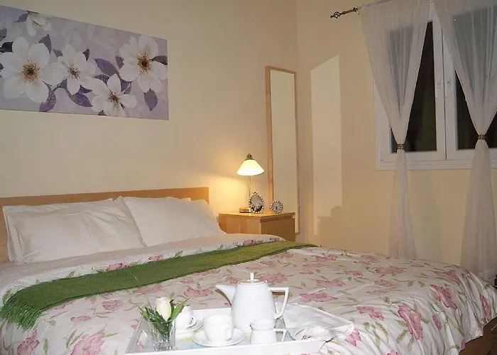 Villa Chloe With Private Heated Pool Áfra